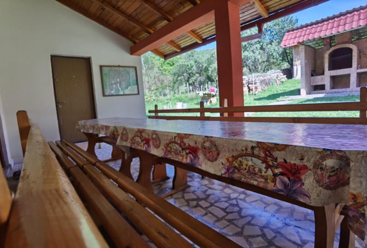 Casa Dobrin Hotel Arefu Luaran gambar