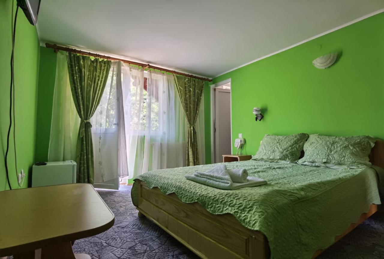 Casa Dobrin Hotel Arefu Luaran gambar