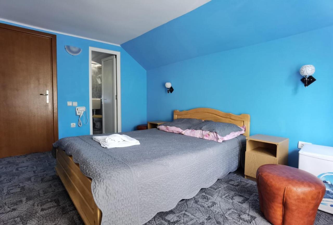Casa Dobrin Hotel Arefu Luaran gambar